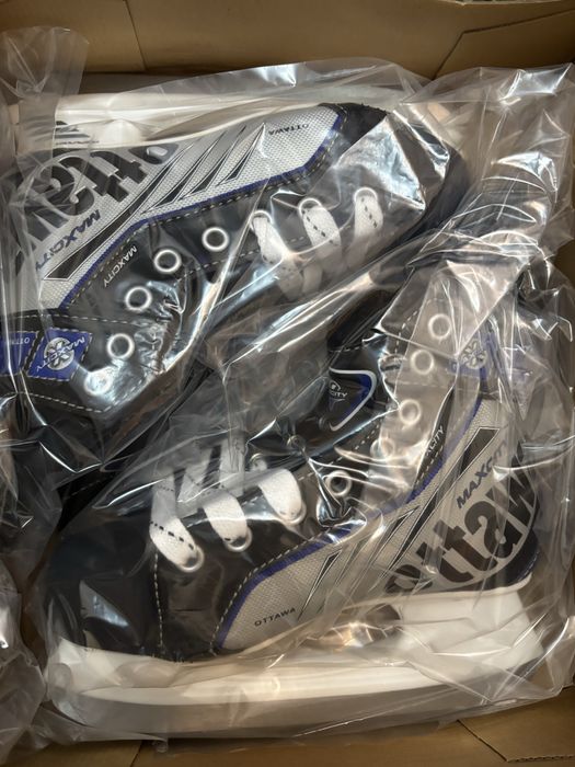 Коньки хоккейные