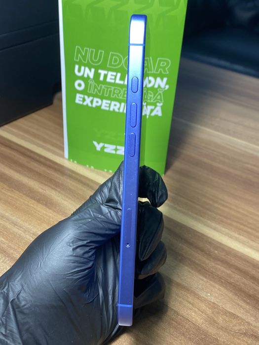 iPhone 16 Plus • 128 GB • Ultramarine