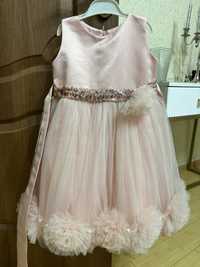 Платье розовое на девочку