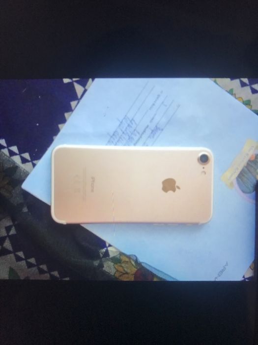 asalomu alekum iphone 7 sotiladi yoki iphone x abmen 350 qo’shib beram