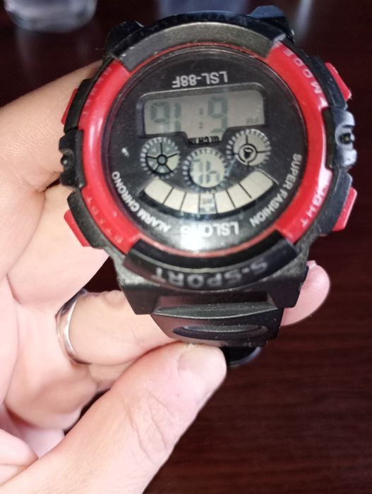 Часовник спортен