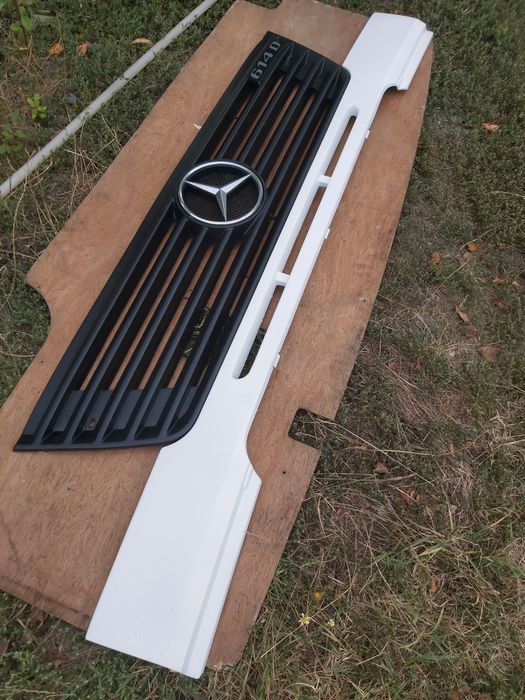 Masca cu Grila Fata Mercedes Vario