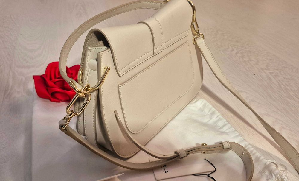 Geanta Furla impecabila