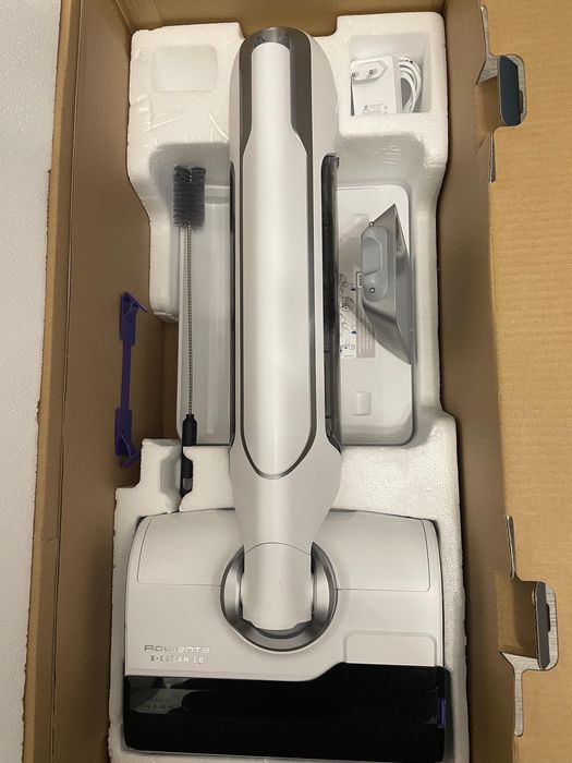 Aspirator vertical fara fir cu spalare Rowenta X-Clean 10 GZ7540WO