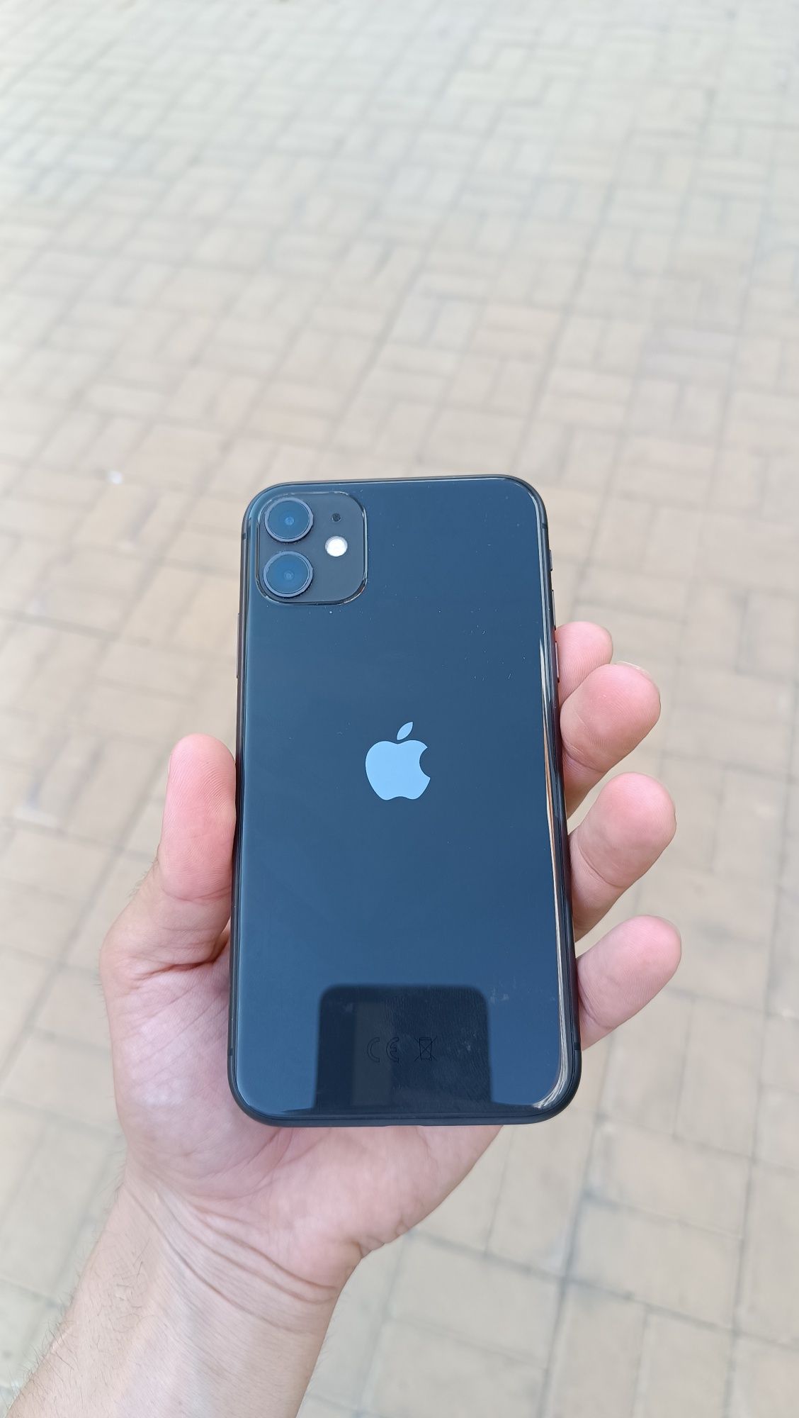 iPhone 11 почти как новый