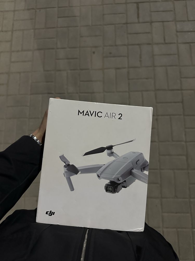 Продам дрон DJI Movic air 2 fly