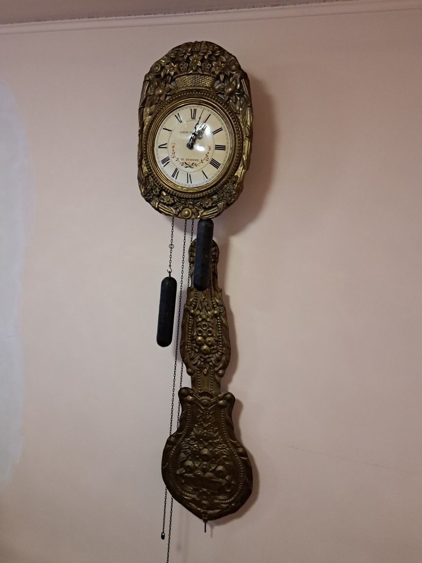 Продавам часовник ЛУИС