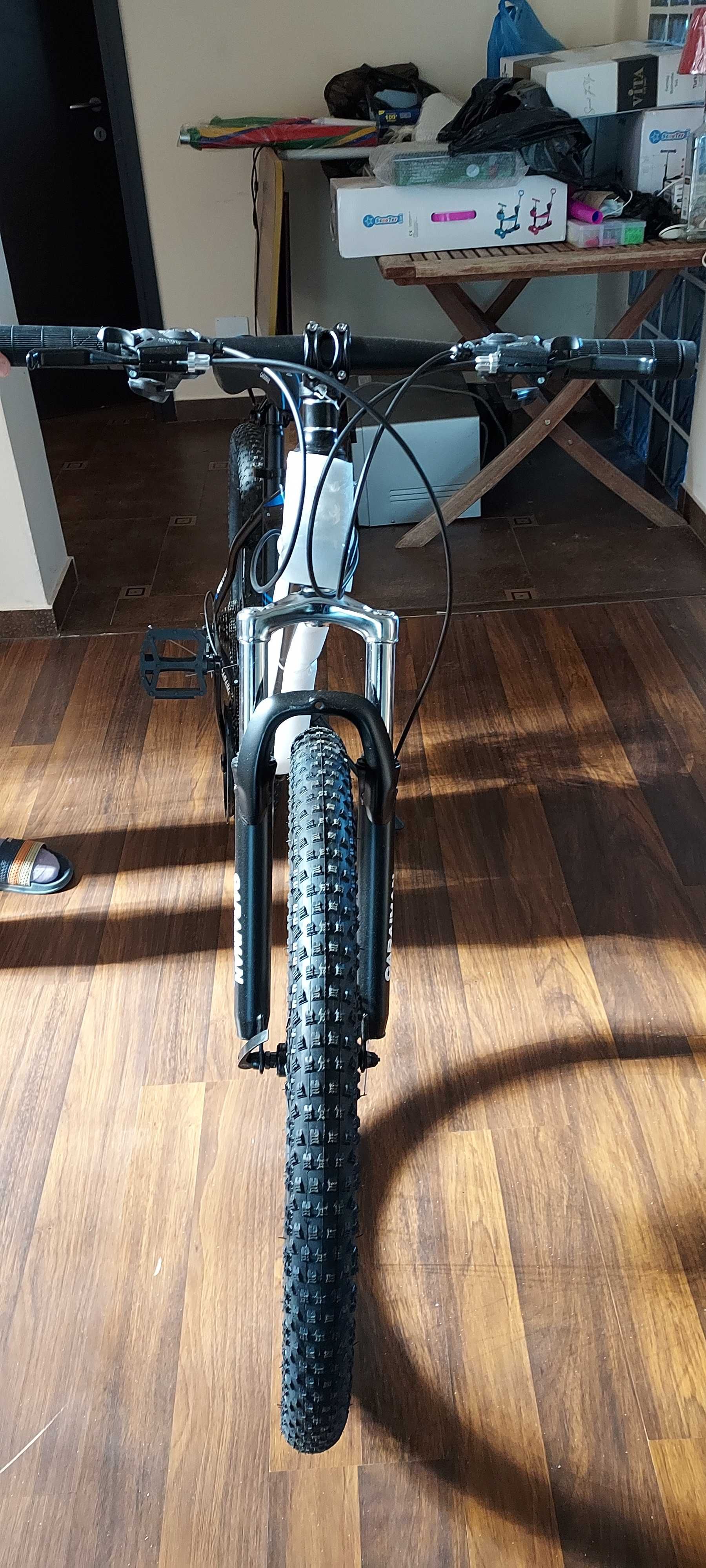 Bicicleta pentru adolescenti si adulti. 28 inch. Diverse culori. Noua!