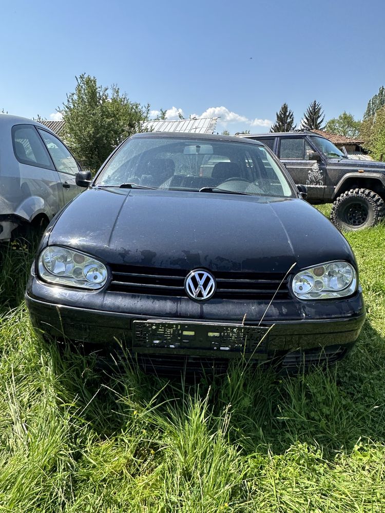 Vw Golf IV 1.6 105PS НА ЧАСТИ