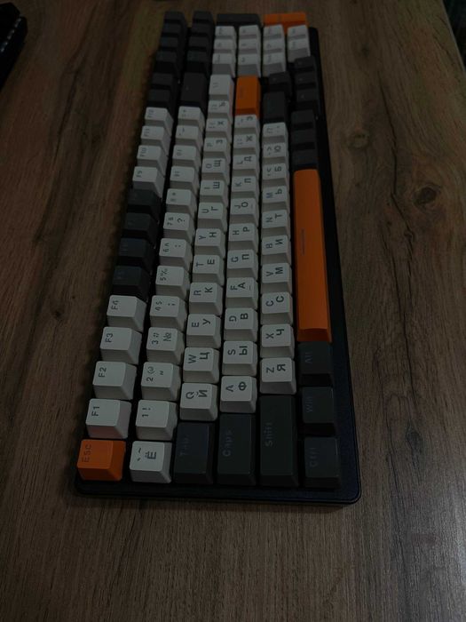 Клавиатура Ziyoulang K3, 75%,RGB. Идеальное состояние.