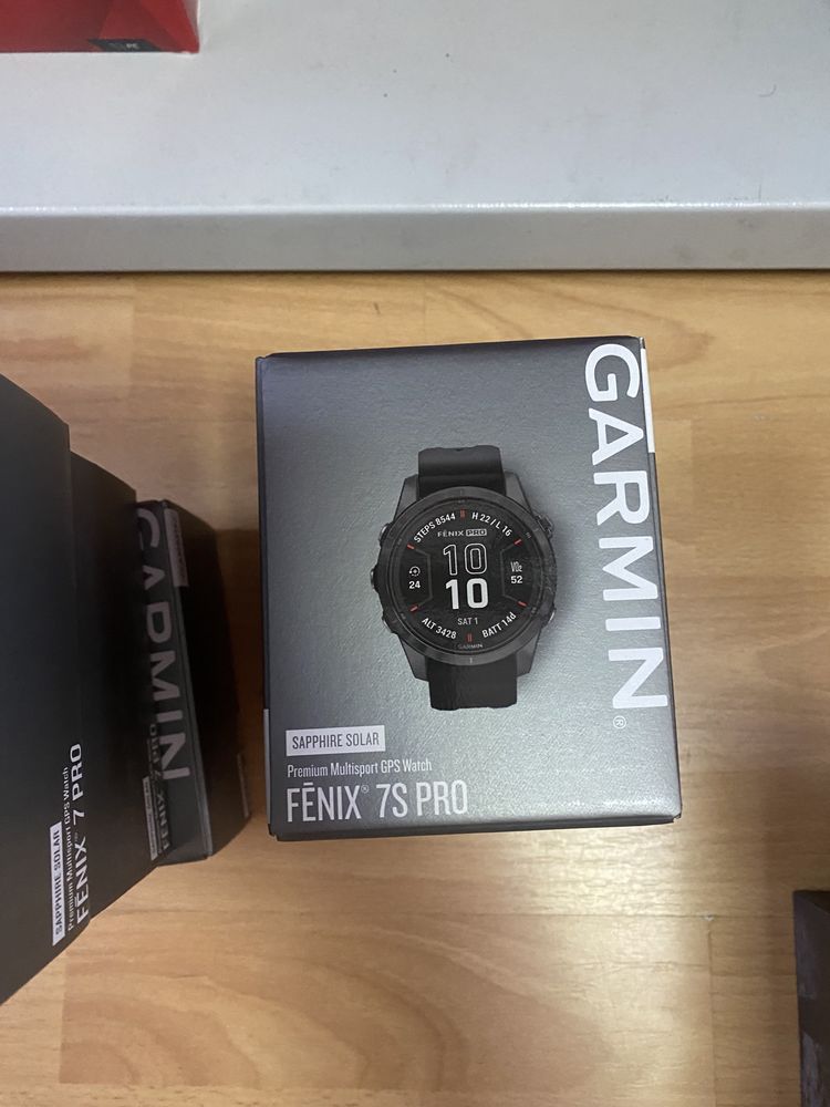 Продам новые Garmin Forerunner 965 Black