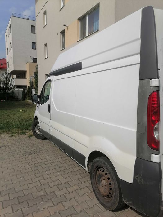 Vînd Opel vivaro 2008