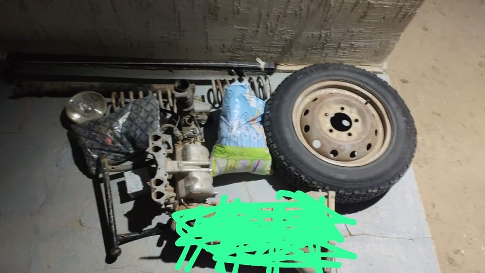 Ниванын запчастылары бар