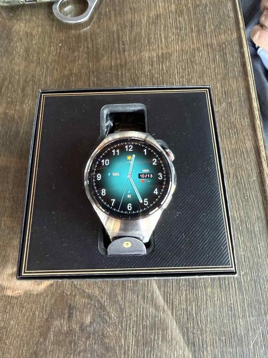 Huawei watch 5 titanium чисто нов с оставаща гаранция 1 година