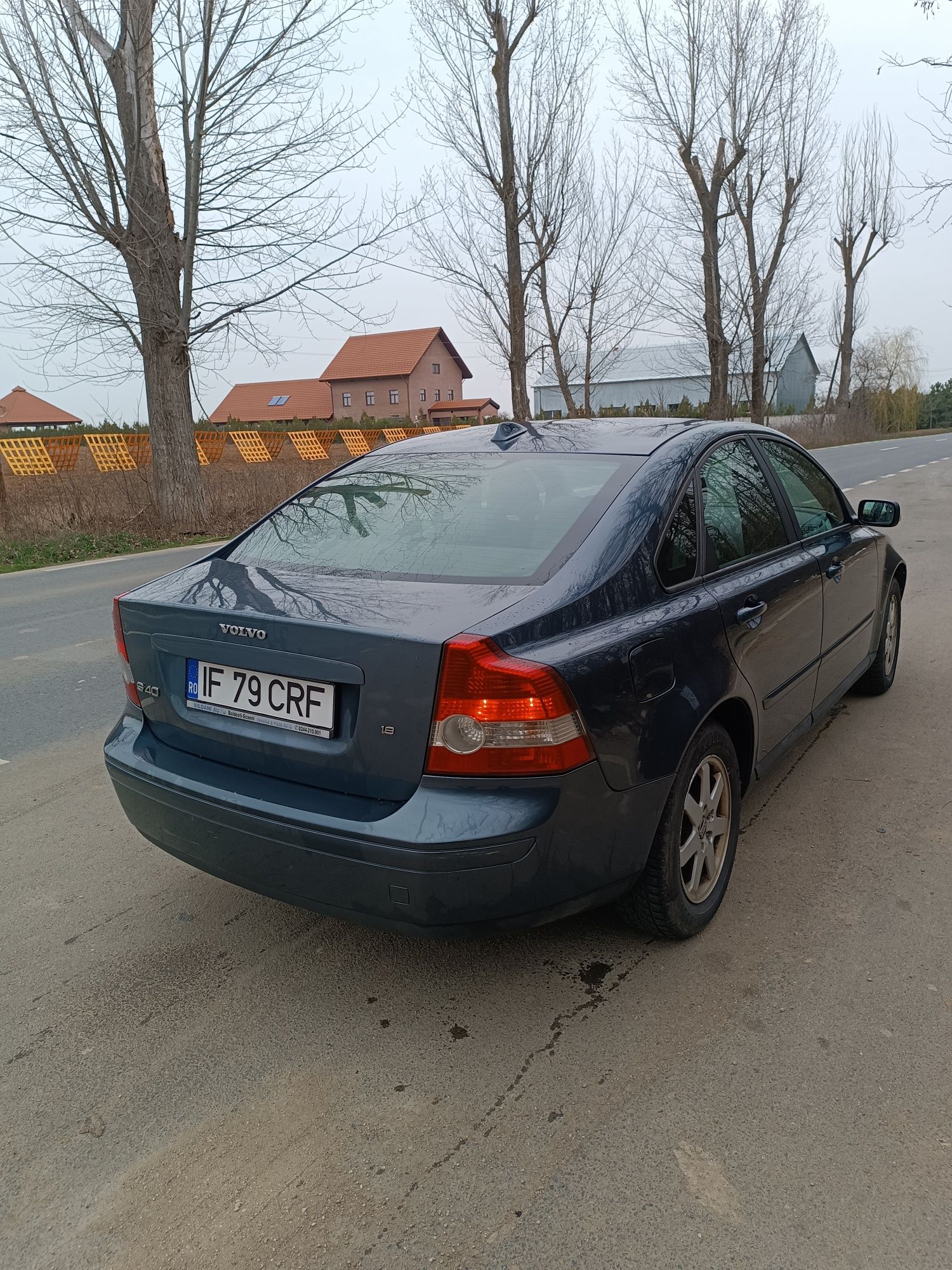 Vând Volvo S40 1.8i