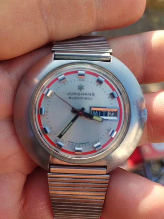 Продам часы ,,JUNGHANS, automatic,, немецкие, в идеальном состоянии
