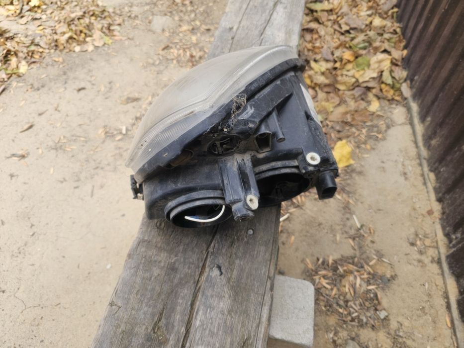 Продам фару от приоры