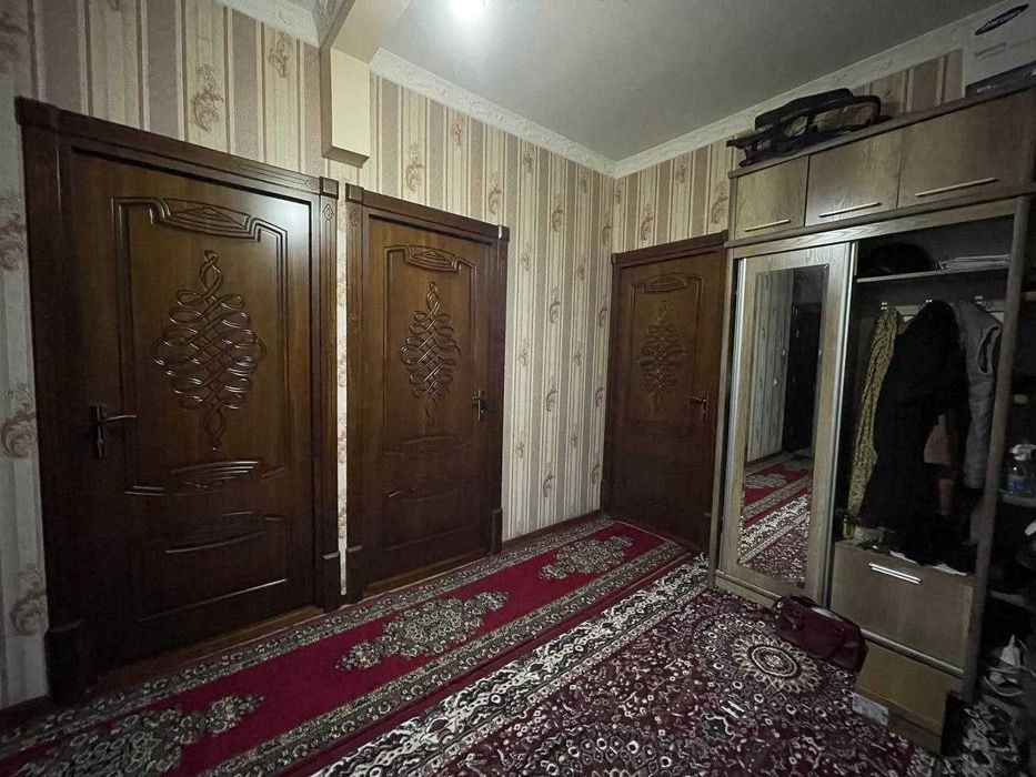 Чиланзар - 15 кв 4/5/5  под евроремонт всё раздельное балк 2х6,  82 м2