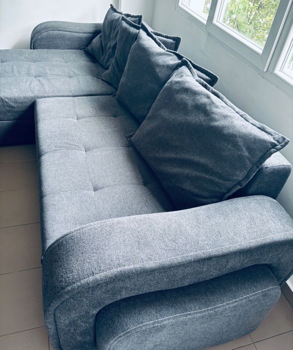 Диван с лежанка, ракла и две табуретки