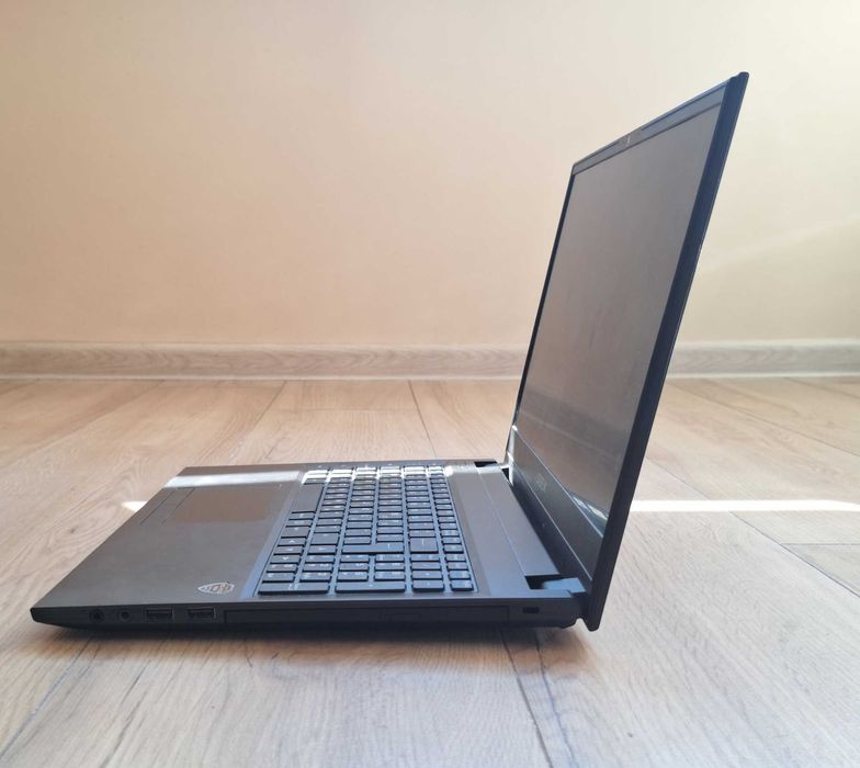 15.6' НОВ Turbo-X Intel Core i5-1035G1/16GB DDR4/256GB SSD/Бат. 5ч.