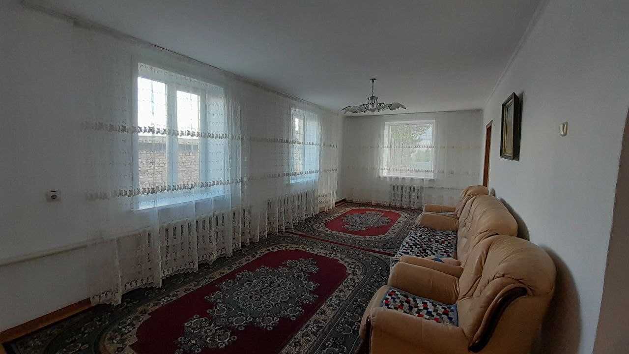 Продам 7-ми комнатный ДОМ в Пришахтинске