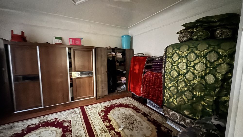 Кармана сентирида ховли сотилади