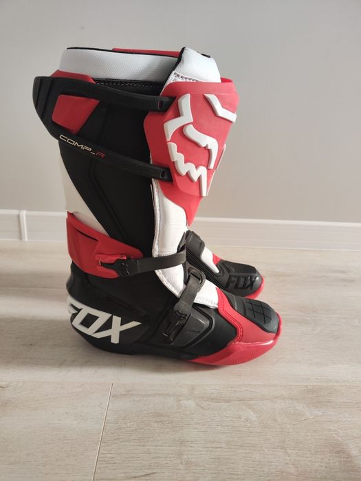 Кросови ботуши FOX 45 номер чисто нови!!!