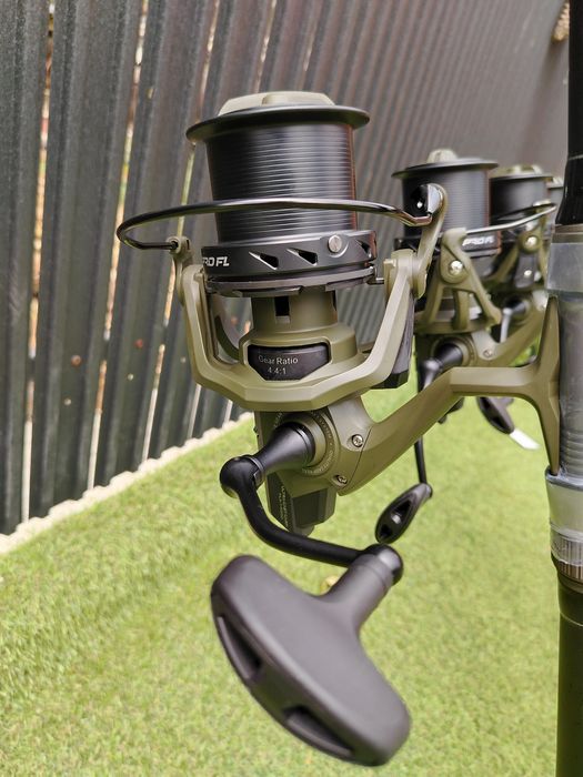 Set 4 lansete FL Strategist Tele Carp 3.9m + 4 Ultra Carp Flx 14000