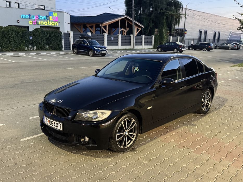 BMW Seria 3 E90 318i