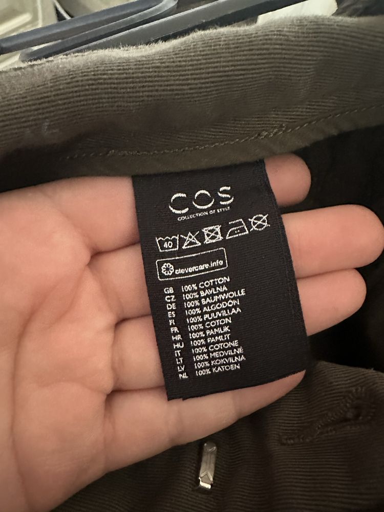 Pantaloni chino COS