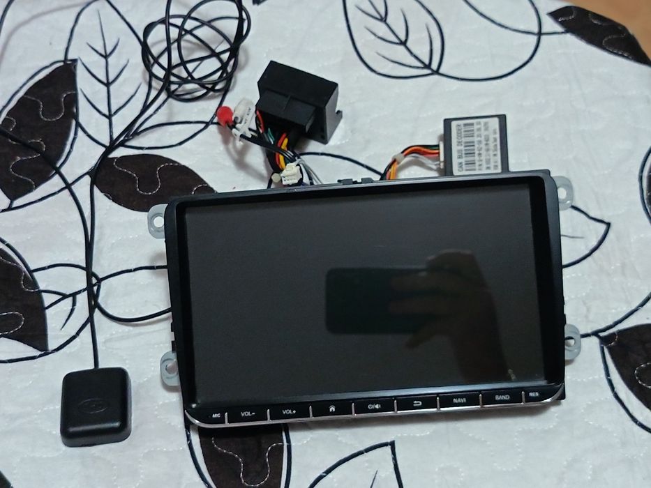 Vând navigație android Vw 
2GB