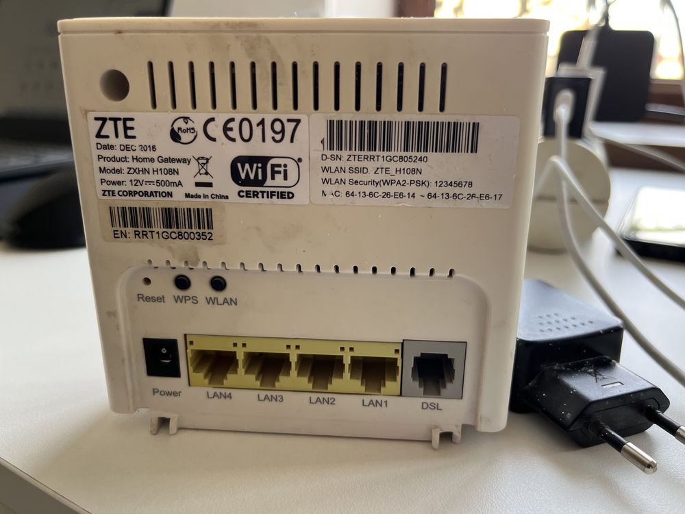 Продам WiFi модем Zte