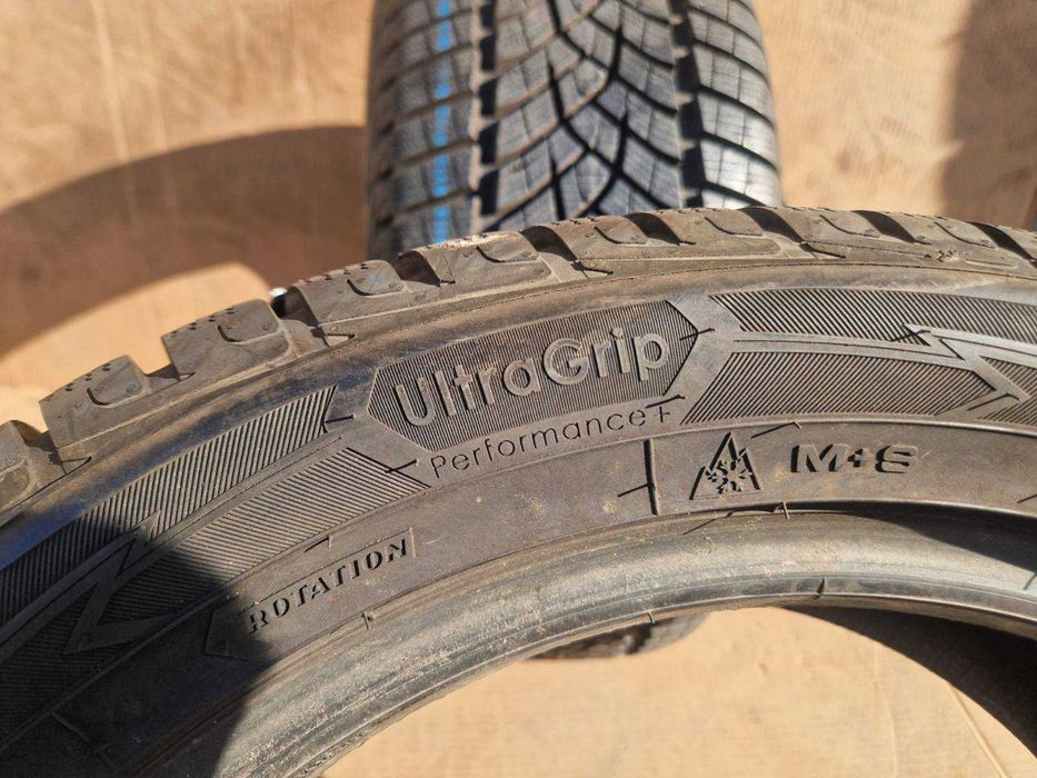 2 Goodyear R17 235/50
Зимни гуми 
DOT4319
