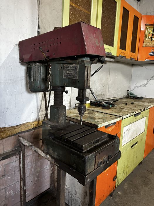 Настольный сверлильный станок