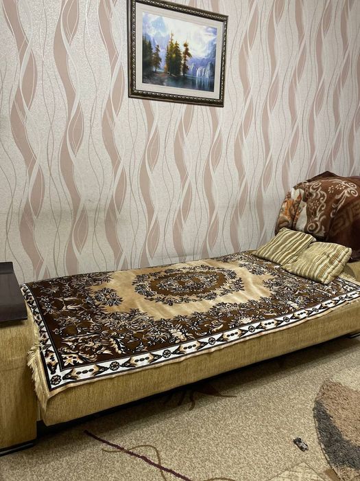 Отдам диван раскладной хороший