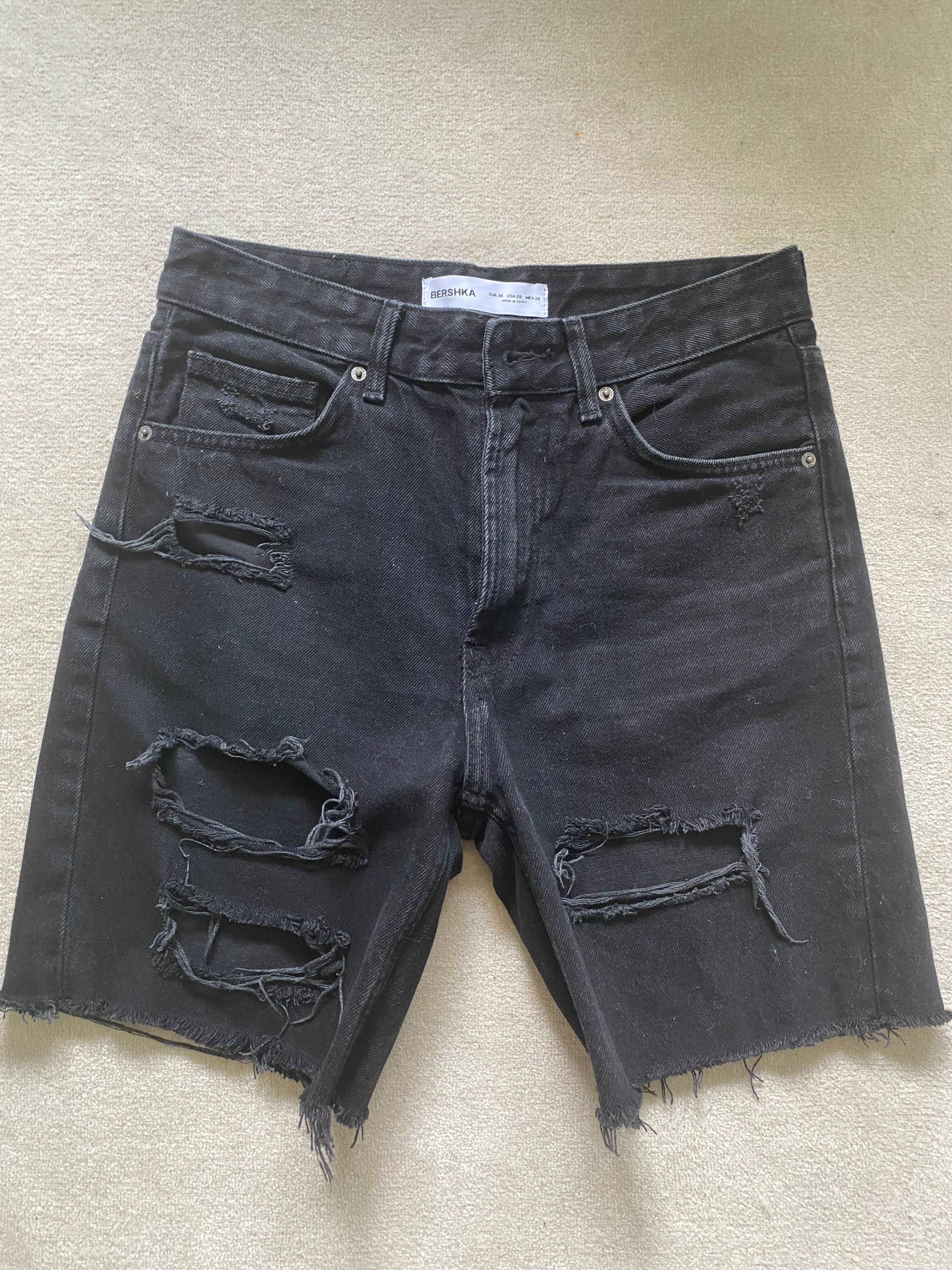 Къси дънкови гащи Bershka