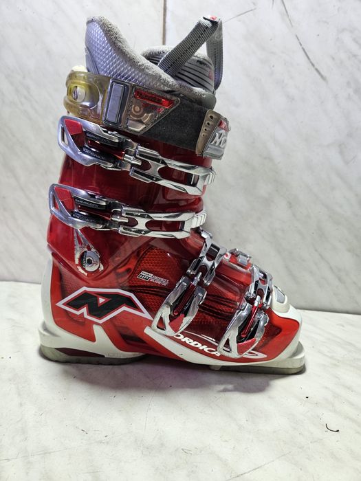 Clapari ski schi   Nordica mondo  24-24,5  corespunde mărimii 38