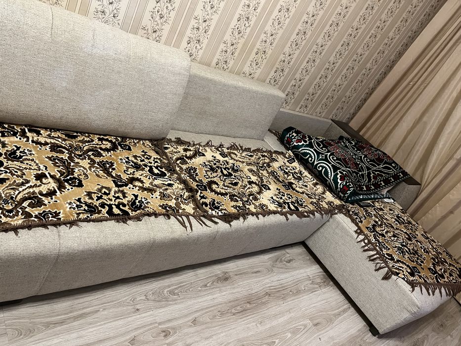 Продам диван после химчистки