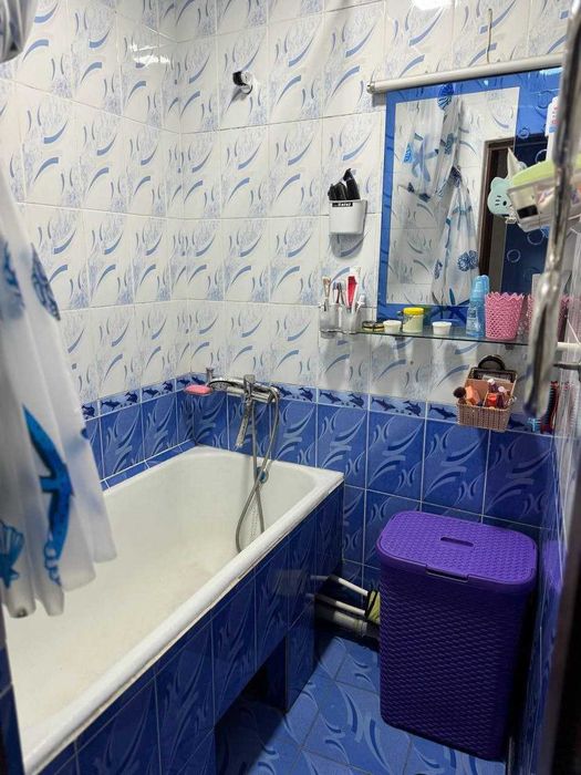 3 xonali kvartira sotiladi