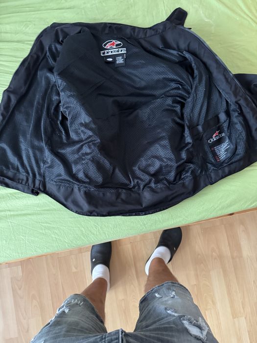 Яке за мотор алпин старс