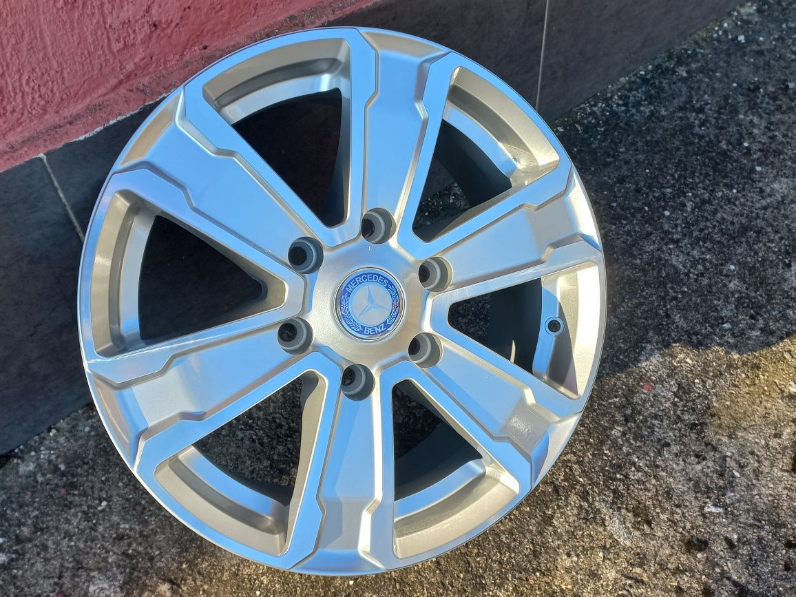 16  Мерцедес Sprinter VW Crafter 6x130 7j et45 84.1 Чисто Нови.5200кг!