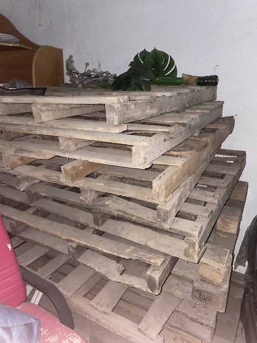 Продам палеты 13 штук