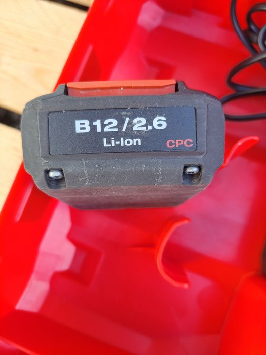 Filetantă șurubelniță masina de găurit si inșurubat Hilt SF 2-A12