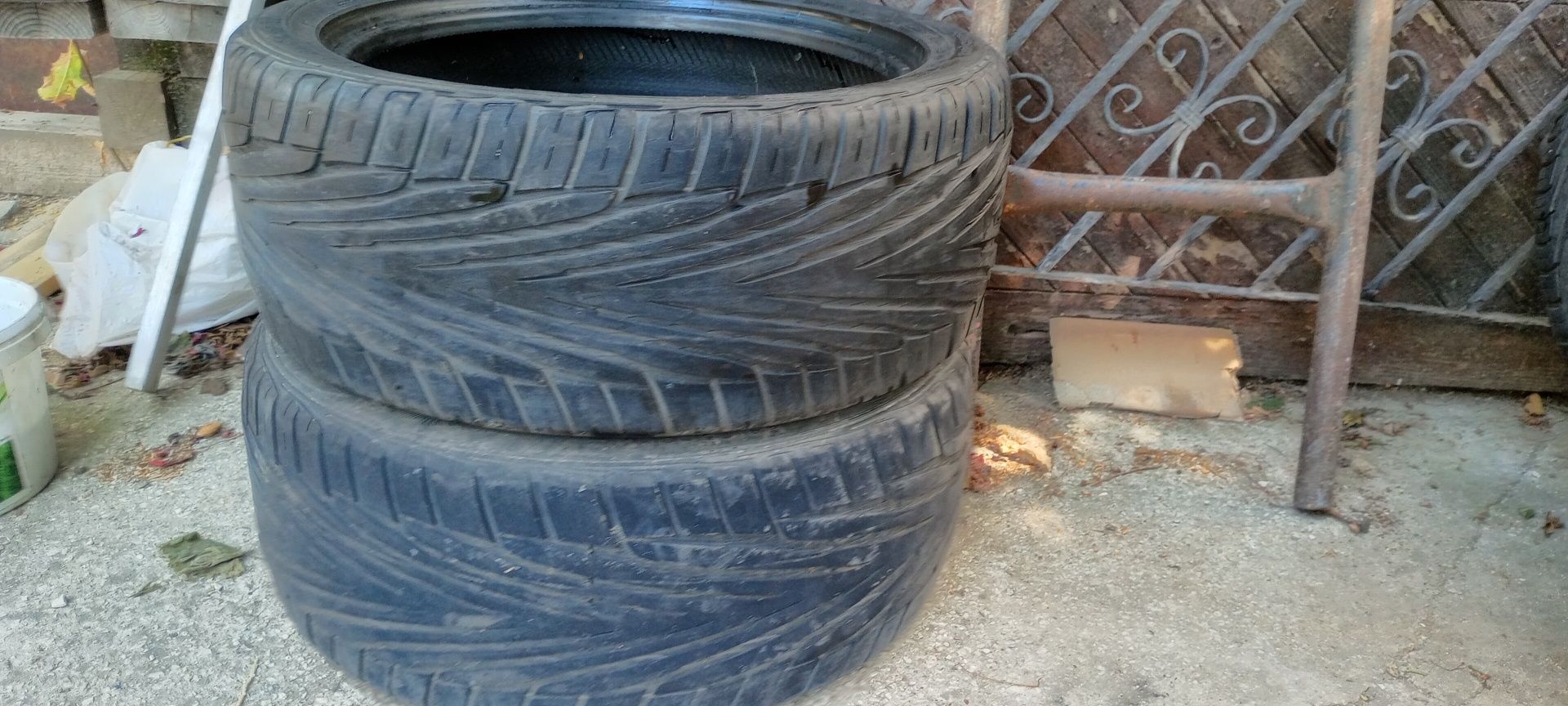 Uniroyal 225/45/17