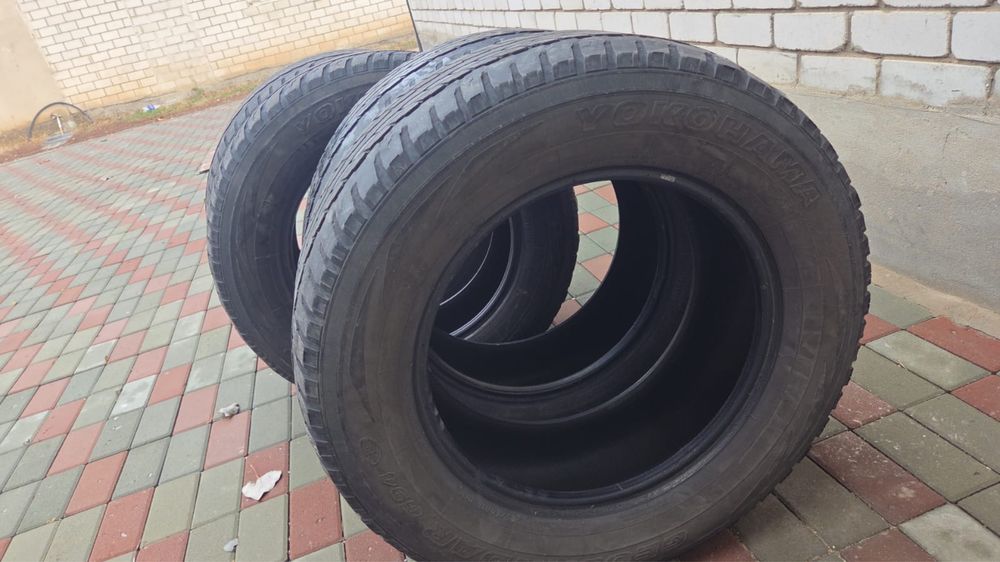 Шина yokohama всесезонка липучка размер 18