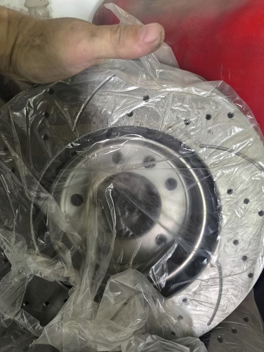 Продам запчасти на Фольксваген туарег первого поколения