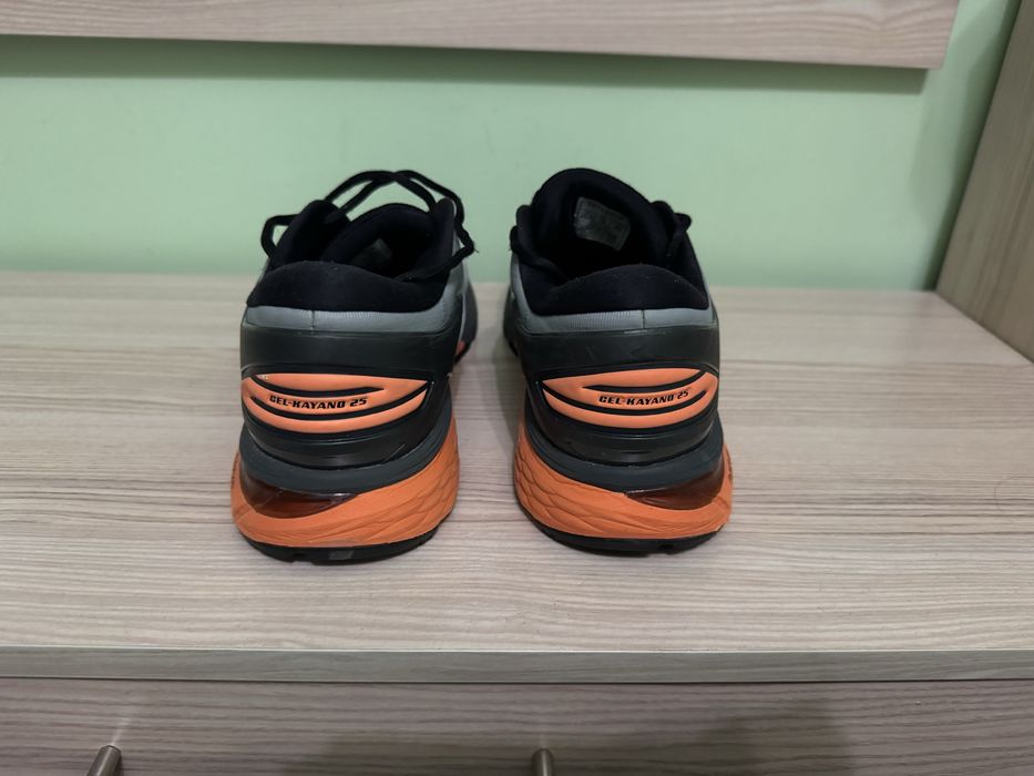 Маратонки ASICS GEL-KAYANO 25 размер:44/28см сталка