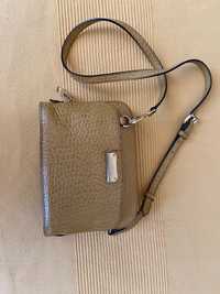 Geanta piele burberry crossbody