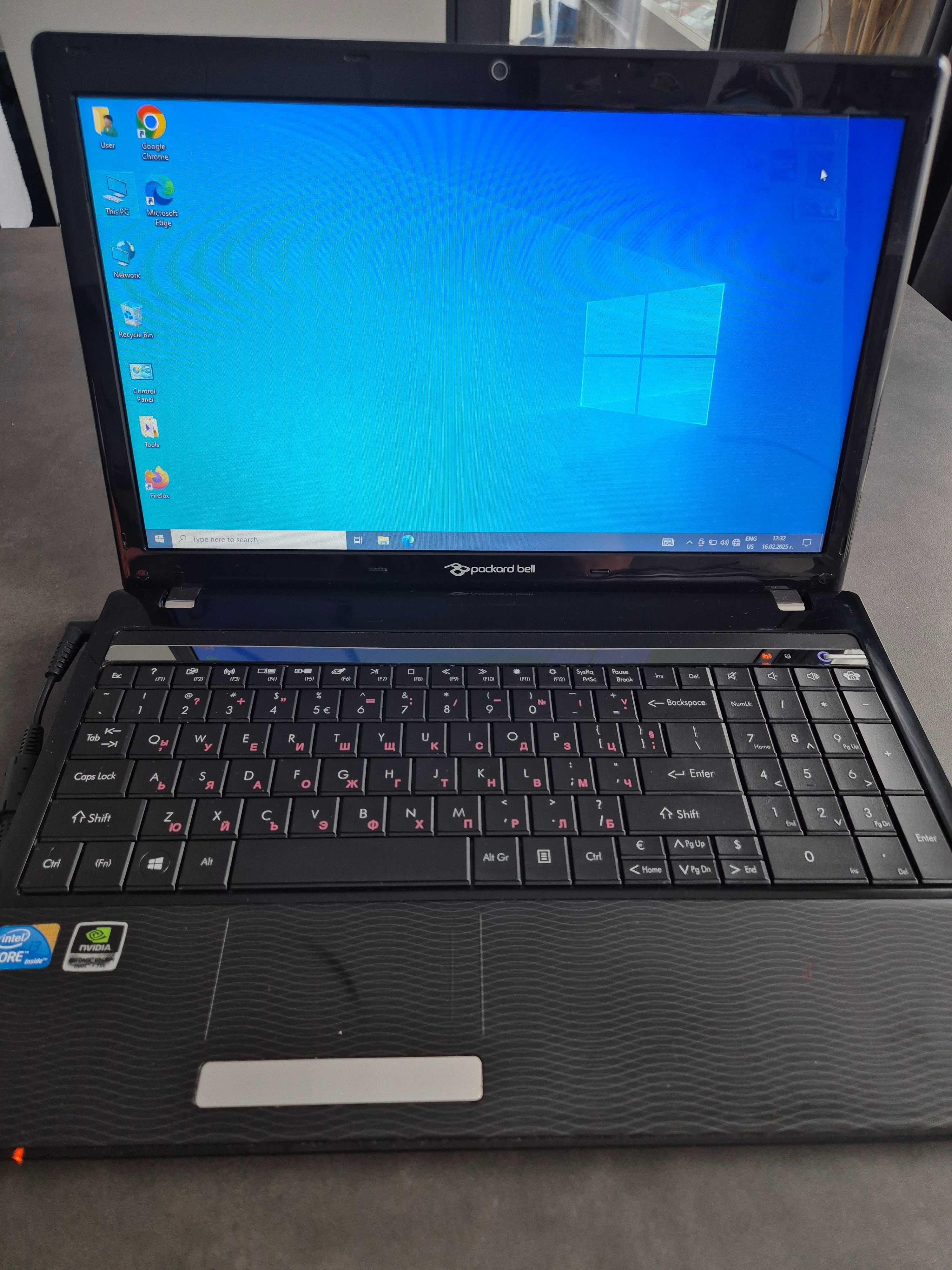 Лаптоп Packard Bell, Intel core i3-M380, NVIDIA GT420M, 3 GB RAM
