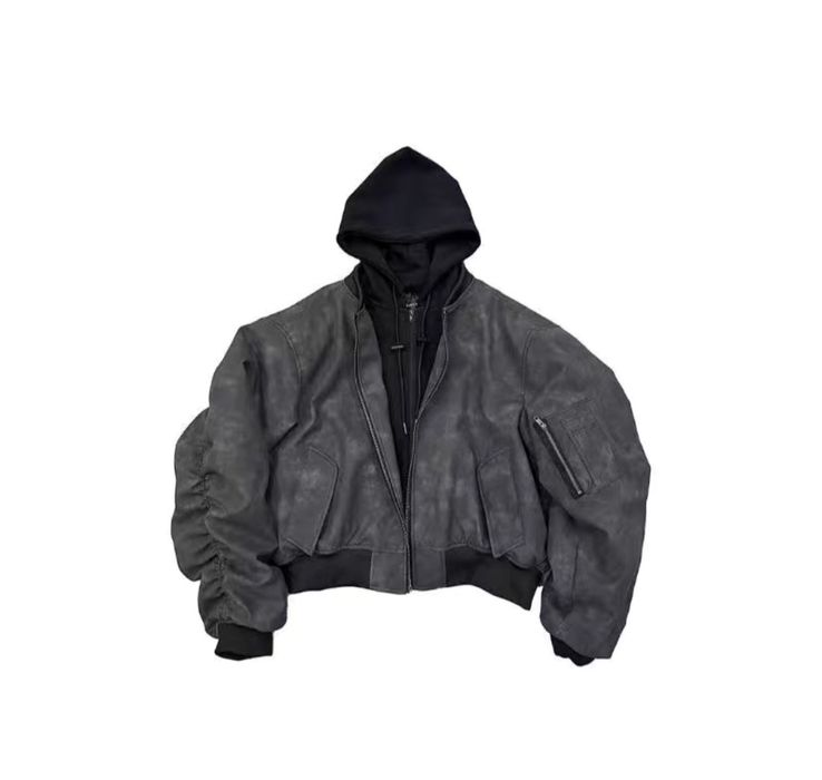 Продам бомбер осенний